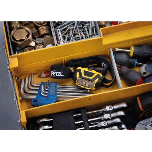 Фонарь налобный Petzl Aria 1R c аккумулятором