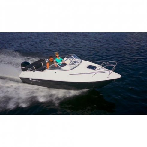 Каютный катер Феникс 560