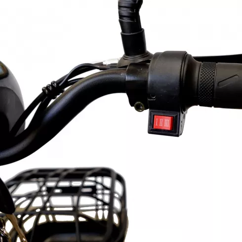 Электроскутер Green Camel Тайфун 400 (белый)