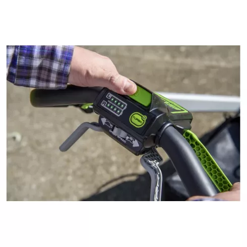Greenworks GD60LM51SP с удобной складной ручкой для простоты хранения