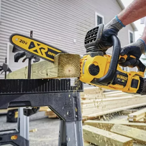 Пила цепная DeWalt DCCS620B 20V (без АКБ и ЗУ)