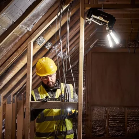 Ящик с аккумуляторным прожектором DeWalt TOUGHSYSTEM 2.0 DWST08061-1