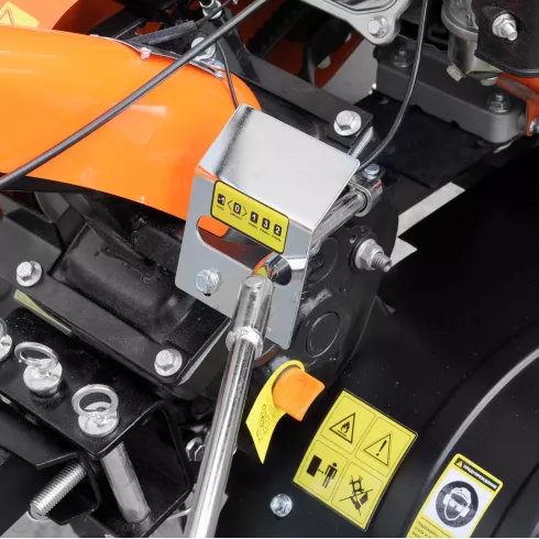 Культиватор Skiper SP-720S + колеса BRADO 19х7-8 (комплект)