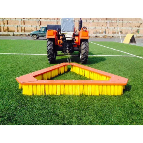 Щетка для футбольных полей Уралец