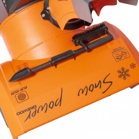 Снегоуборщик бензиновый Daewoo DAST 9070 EFI