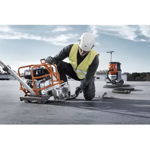 Резчик свежего бетона Husqvarna Soff-Cut 150