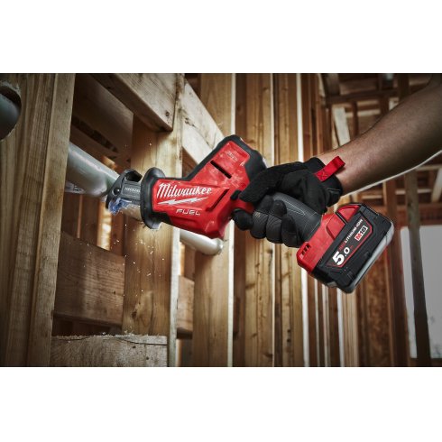Аккумуляторная сабельная пила Milwaukee M18FHZ-0 FUEL