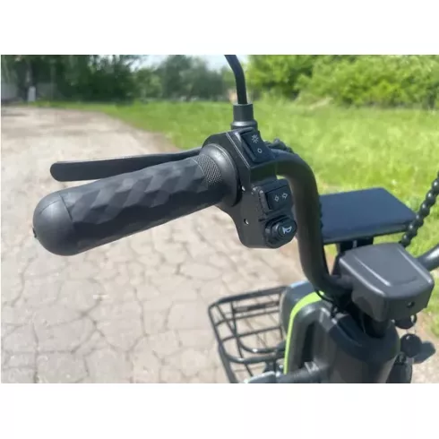 Электроскутер AVM.Plus Delta Lite (розовый)