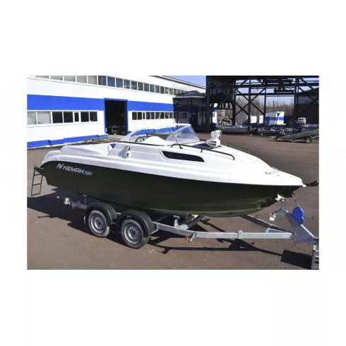 Стеклопластиковый катер Wyatboat Неман 550 с каютой