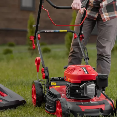 Газонокосилка бензиновая MTX GL51SP-K