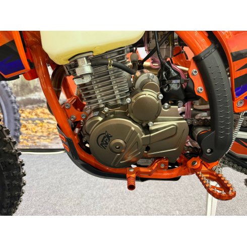 Мотоцикл Nine Fox Outlaw YB300H