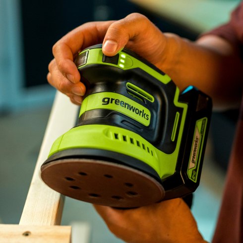 Шлифмашина эксцентриковая GreenWorks OS325 (3100907)