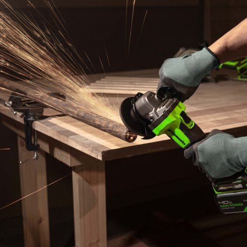 Угловая шлифовальная машина Greenworks AG590 (3201007CUB)
