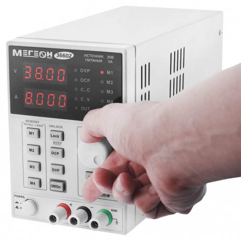 Источник питания Мегеон 36602