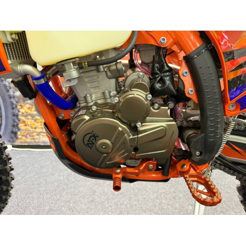 Мотоцикл Nine Fox Outlaw YBS300