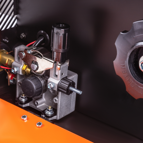 Полуавтомат сварочный Foxweld UNO MIG 200 SYN