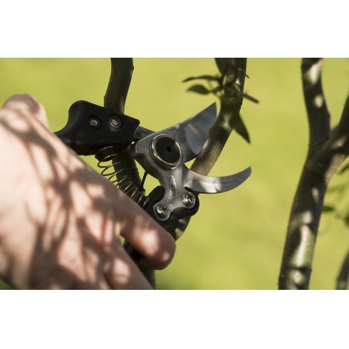 Секатор плоскостной Finland 1716