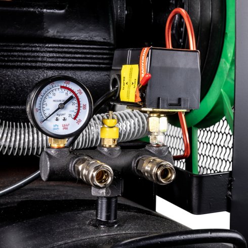 Компрессор ременной FoxWeld AEROMAX 1350/500 HP