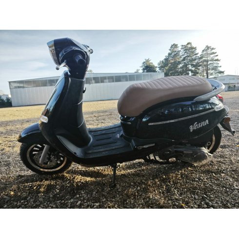 Скутер Минск Vesna V125 (черный)