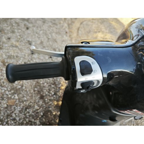 Скутер Минск Vesna V125 (черный)