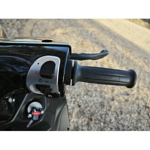 Скутер Минск Vesna V125 (черный)