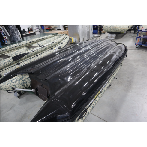 Лодка надувная моторная Solar-450 Strela Jet Tunnel Expedition пиксель