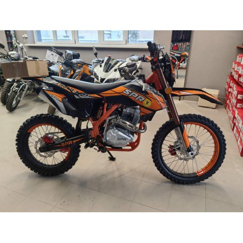Мотоцикл Sprmotors CROSSROAD-3 MAX NEW (Оранжево-черный)