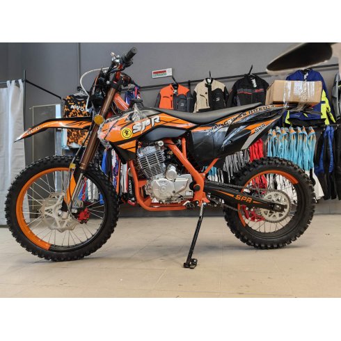 Мотоцикл Sprmotors CROSSROAD-3 MAX NEW (Оранжево-черный)