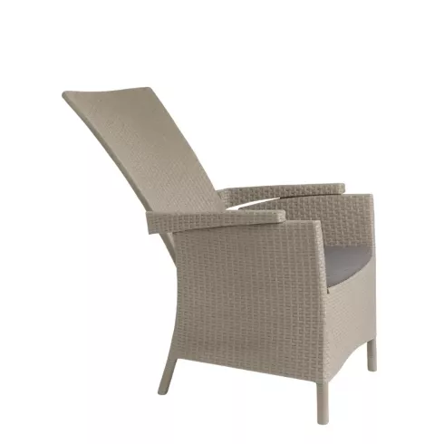 Кресло Keter Vermont с наклонной спинкой капучино