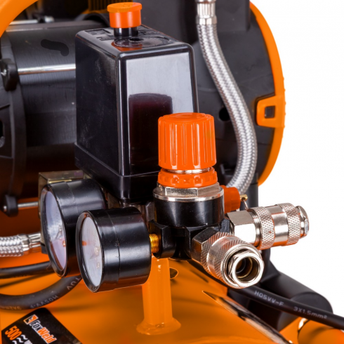 Компрессор безмасляный FoxWeld AERO 500/50F