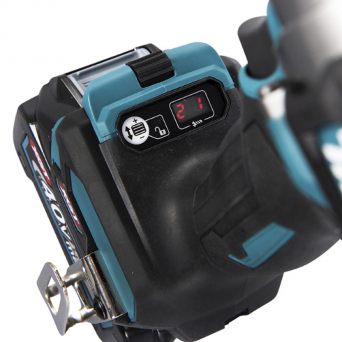 Дрель-шуруповерт аккумуляторная Makita DF001GZ01