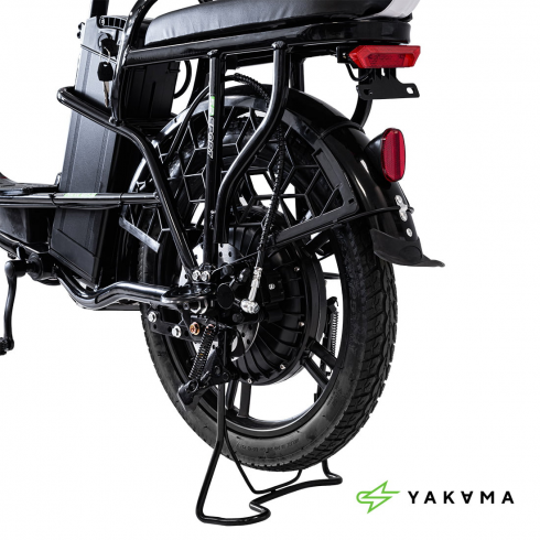 Электровелосипед Yakama R1 черный