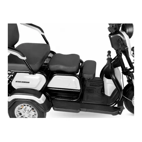 Трицикл Rutrike Бумеранг белый