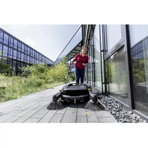 Подметальная машина Karcher KM 70/20 C 2SB Promo (1.517-123.0)