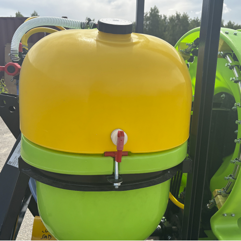 Опрыскиватель вентиляторный Demarol 200L