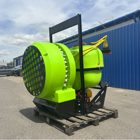 Опрыскиватель вентиляторный Demarol 200L