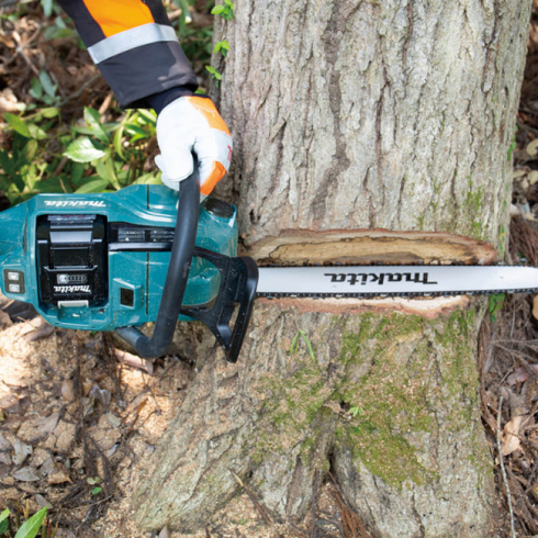 Пила цепная аккумуляторная Makita UC030GZ