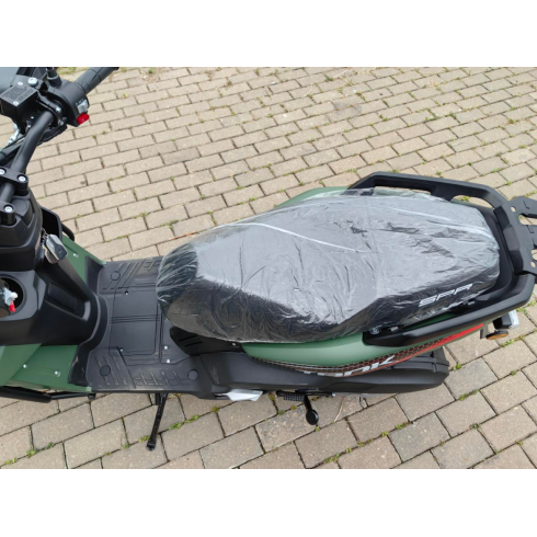 Скутер SPRMOTORS Tank Restyling T8-50E (белый)
