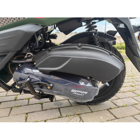 Скутер SPRMOTORS Tank Restyling T8-50E (белый)
