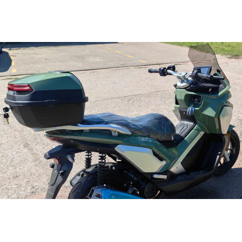 Максискутер SPRMOTORS TRAVEL MAX 180 EFI (зеленый)