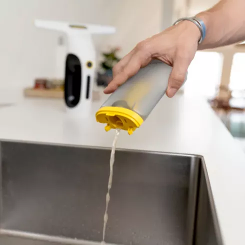 Стеклоочиститель Karcher WV 2 Universal Care (1.633-671.0)