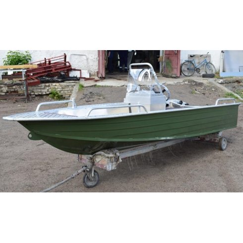Алюминиевая лодка Wyatboat-390 У с консолью