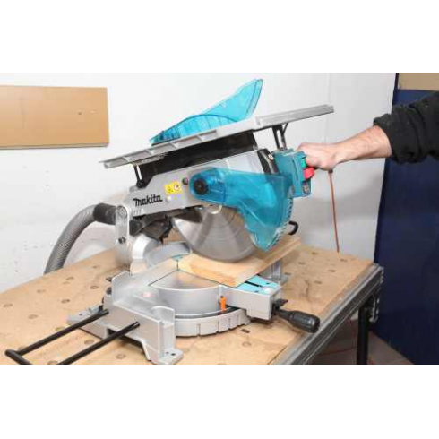 Торцовочная пила Makita LH 1200 FL (LH1200FL)