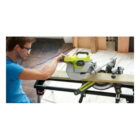 Пила торцовочная с протяжкой Ryobi EMS 254 L