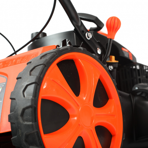 Газонокосилка бензиновая Patriot PT 47 LS